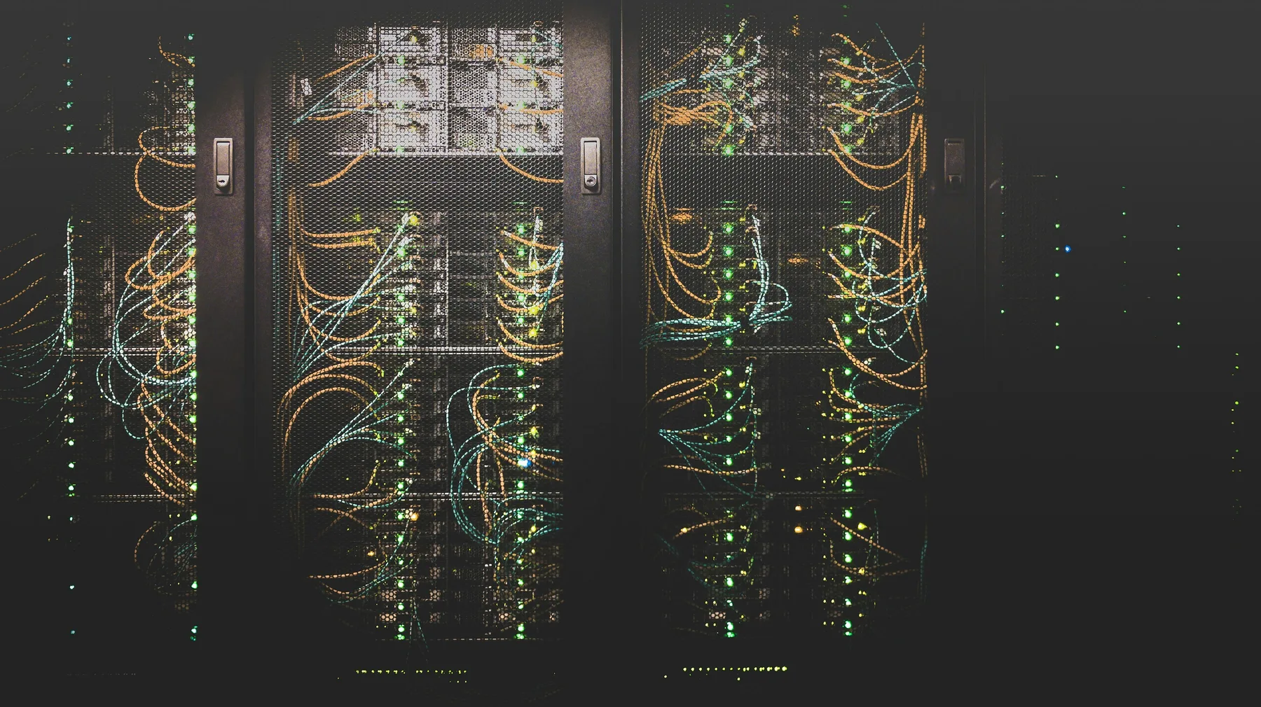 Professional data centre server infrastructure